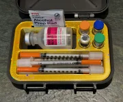 attachments-b-g-vial-case-open-webp.1146.webp